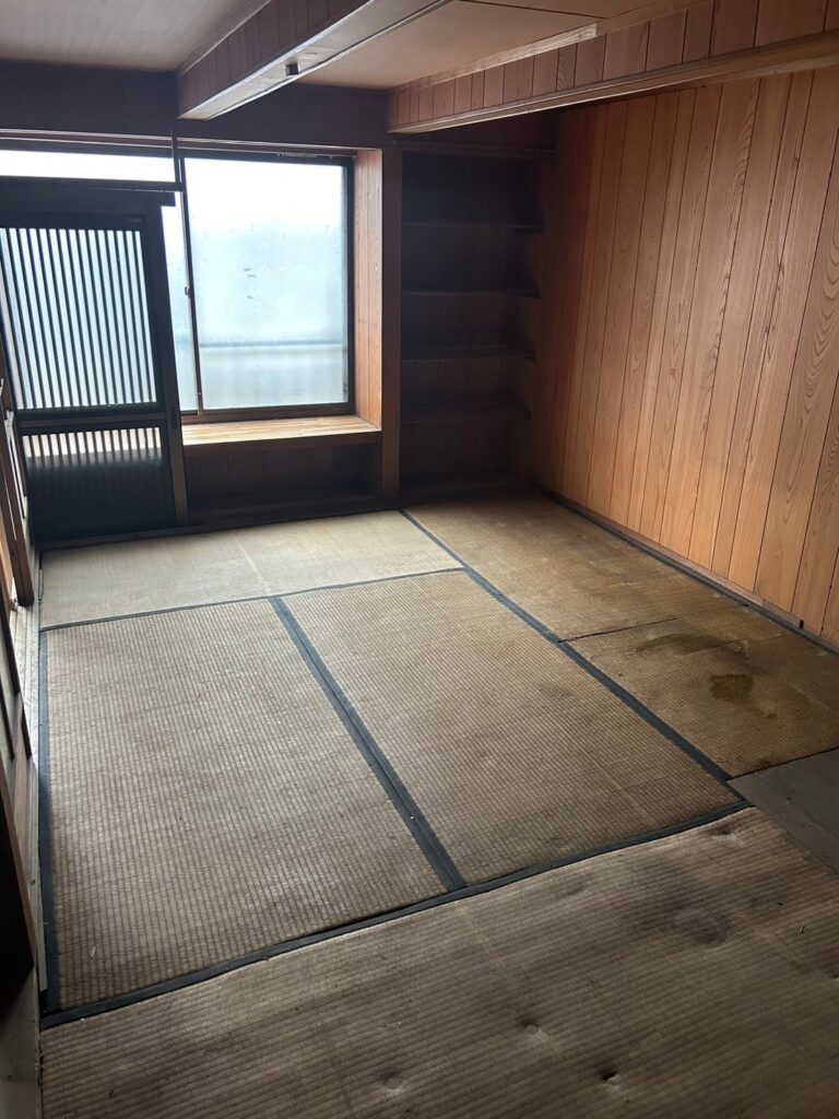 空き家整理後の部屋の写真