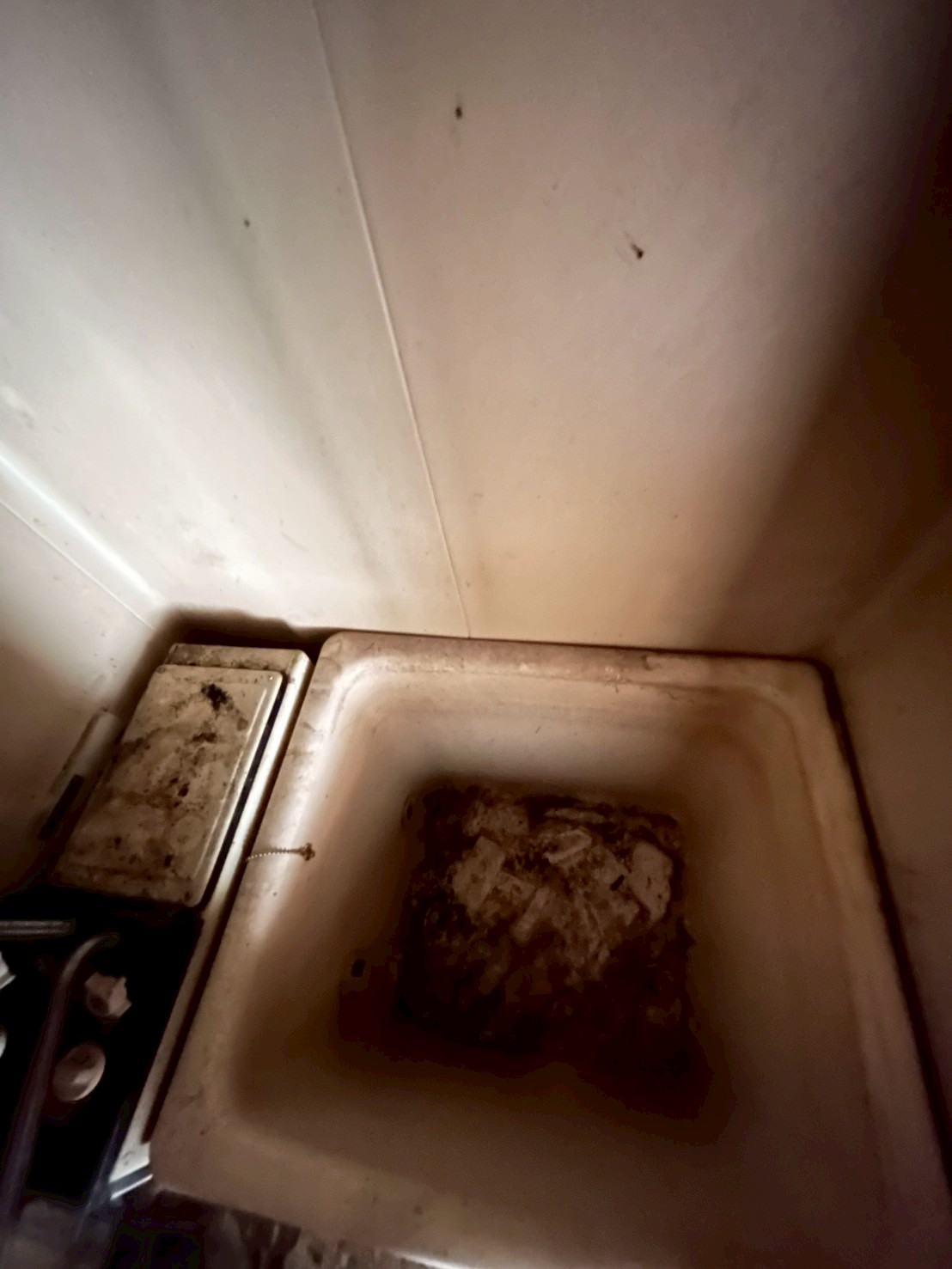 愛知県東海市　清掃作業・作業前