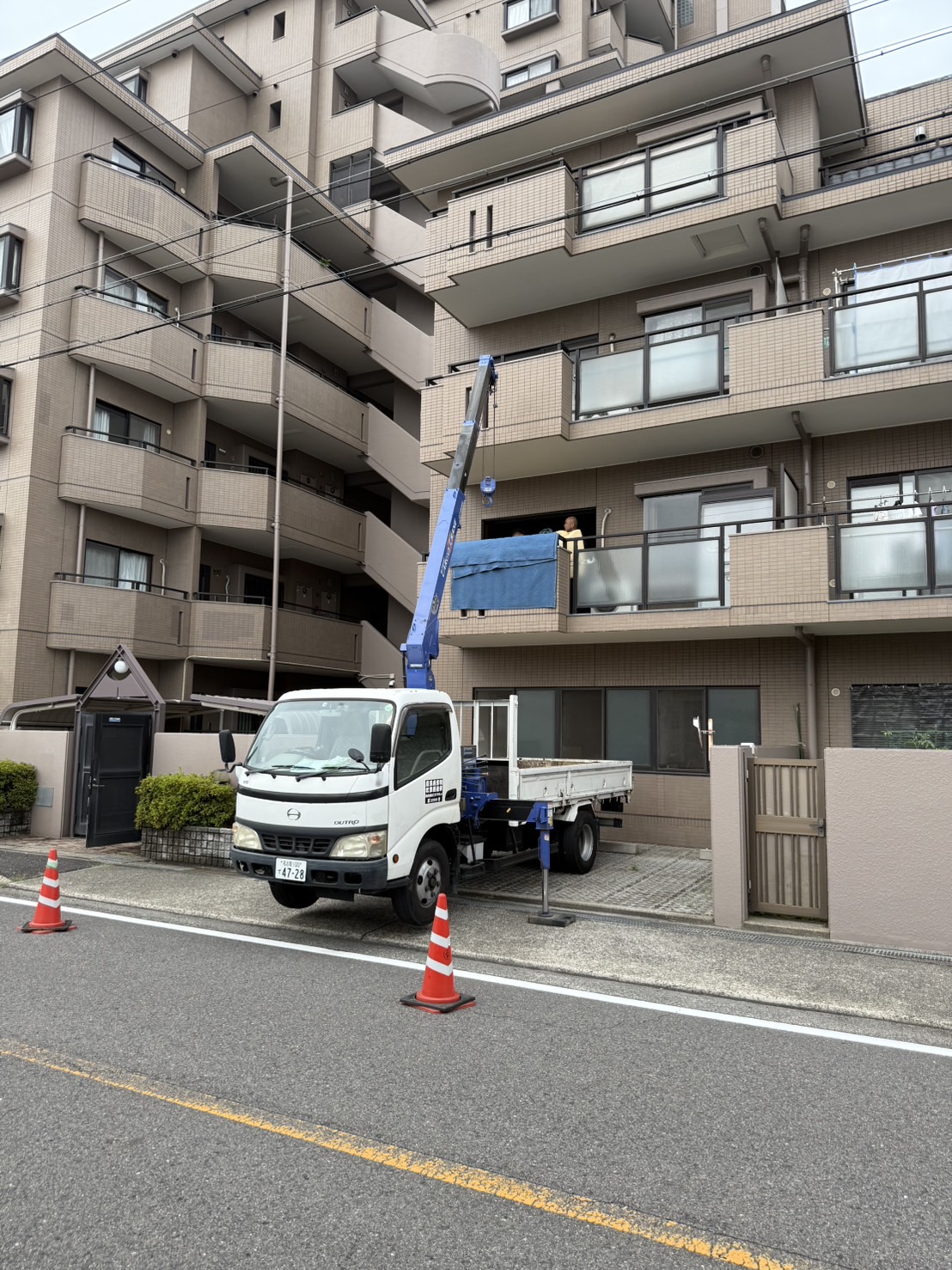 名古屋市西区 遺品整理・ソファ搬出